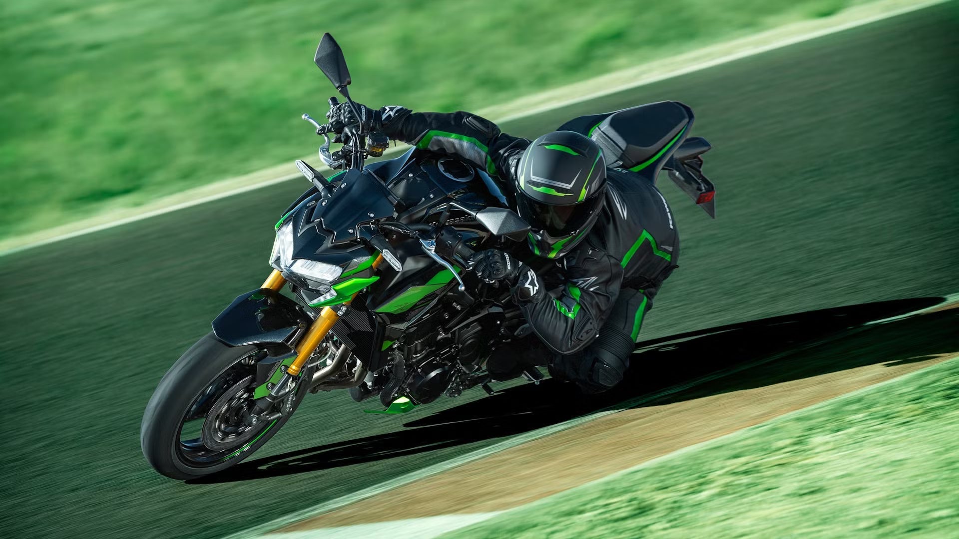 Mejores Escapes para Kawasaki Z900: Guía Completa 2024